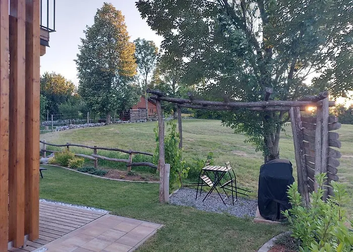 Bee In Forest Апартаменты